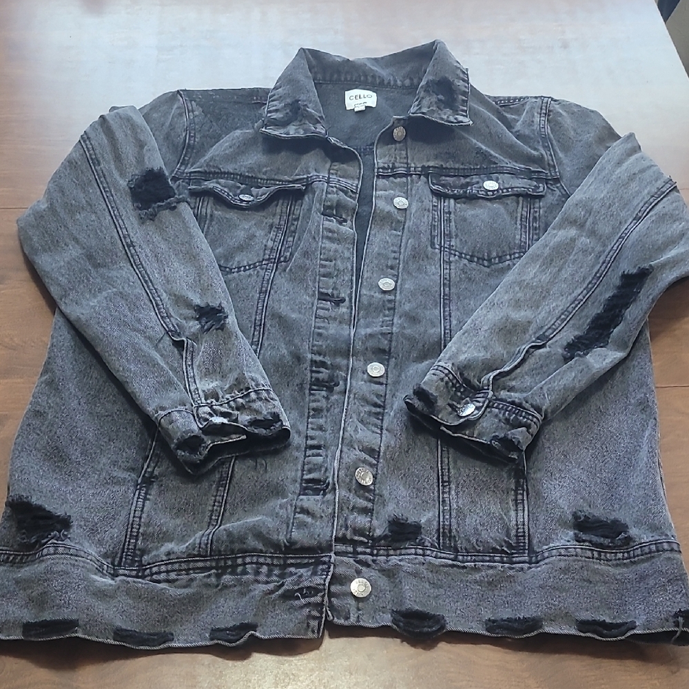 Cello Distressed Black Denim Jacket Lightweight Size L‎ Medium Length Fall